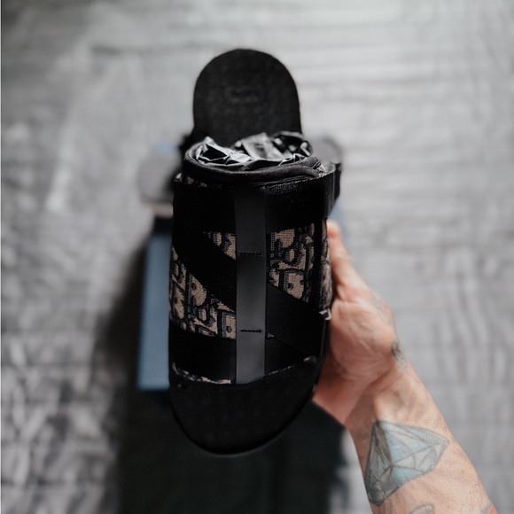 Dior slides, size 8 Men - Picture 3 of 5